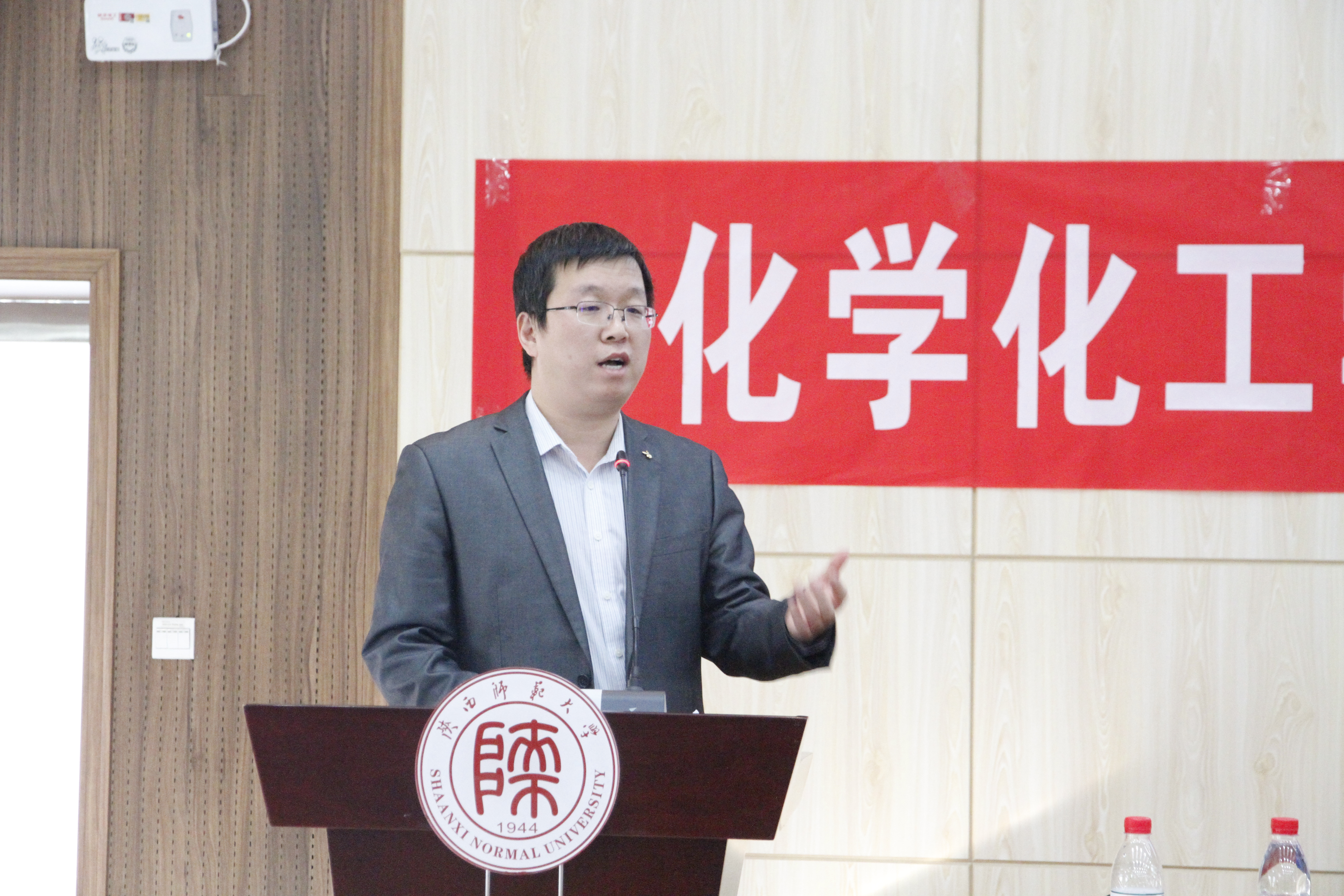 杨鹏.JPG 杨鹏.JPG